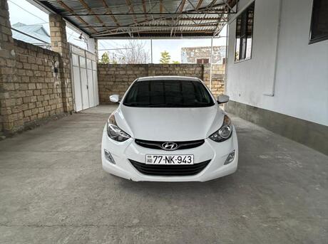 Hyundai Elantra 2013
