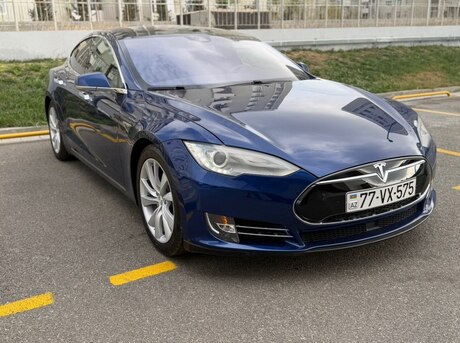 Tesla Model S 2016
