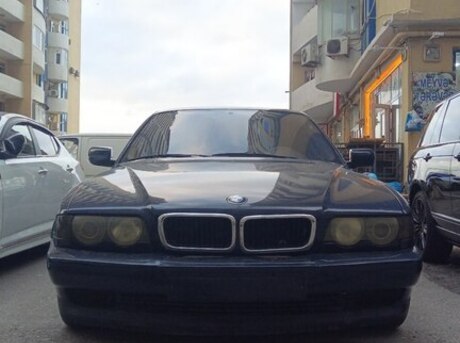 BMW 750 1997