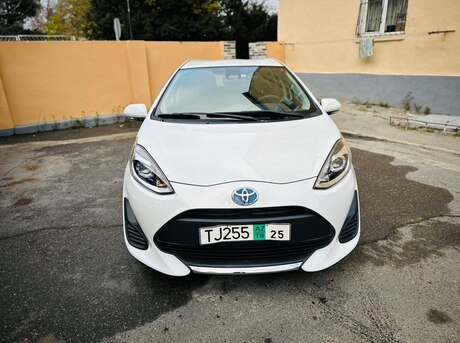 Toyota Aqua 2021