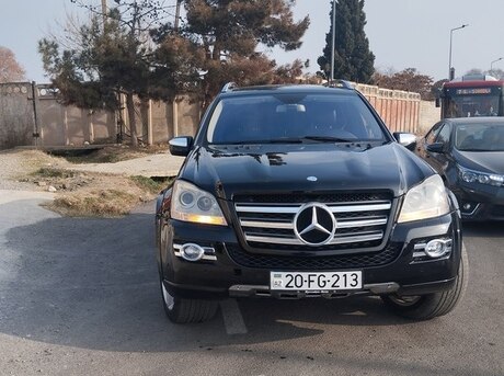 Mercedes  2008