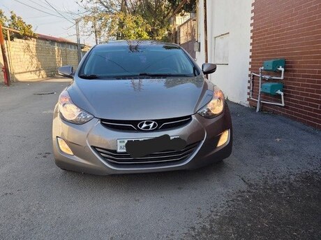 Hyundai Elantra 2013