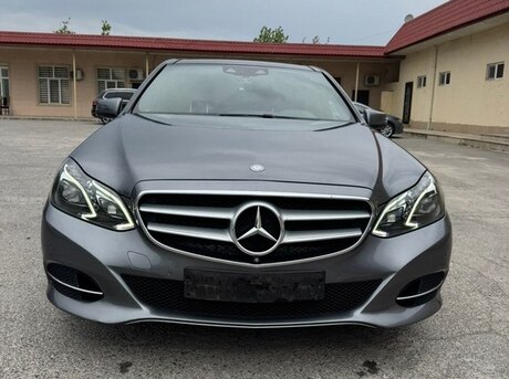 Mercedes E 250 4MATIC 2015