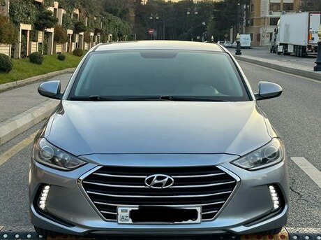 Hyundai Elantra 2016
