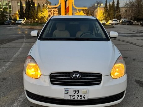 Hyundai Accent 2010