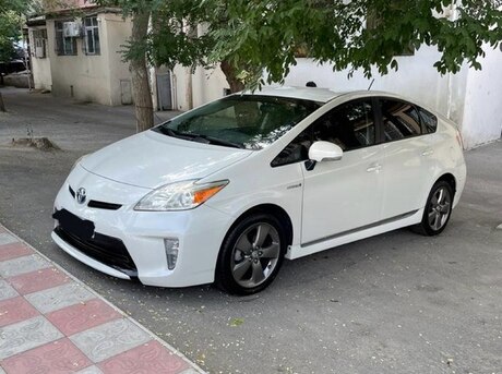 Toyota Prius 2015