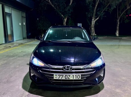 Hyundai Elantra 2019