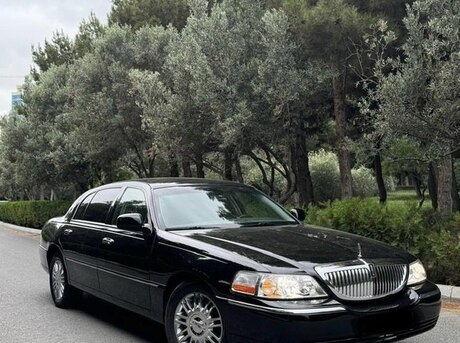 Lincoln Town Car