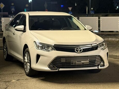 Toyota Camry 2016