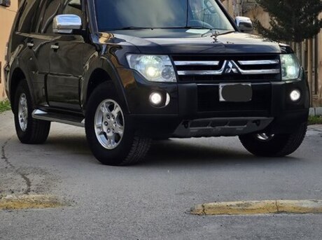 Mitsubishi Pajero 2008