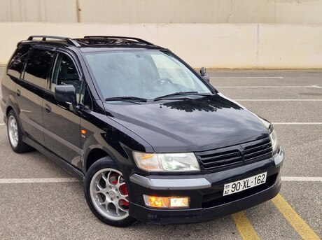 Mitsubishi Chariot