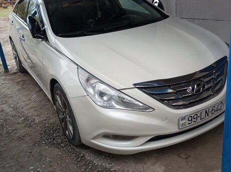 Hyundai Sonata 2012