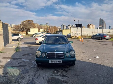 Mercedes E 200 2000