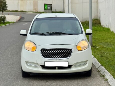 Nissan March 2011