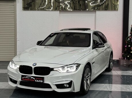 BMW 330