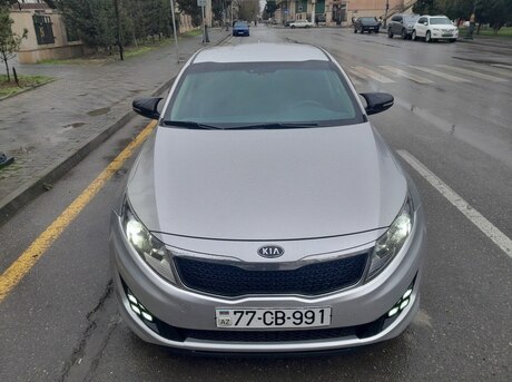 Kia K5 2011