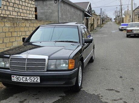 Mercedes 190 1990