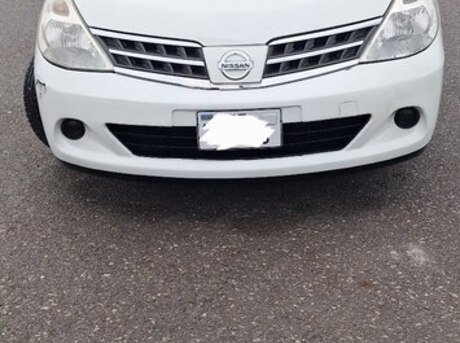 Nissan Tiida 2012
