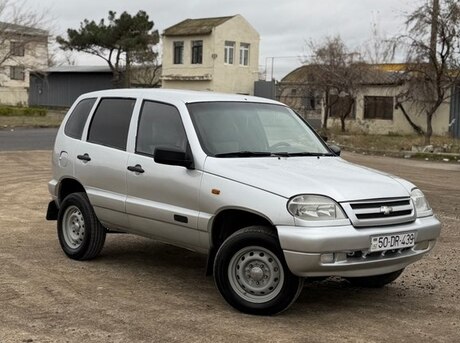 Chevrolet Niva 2004