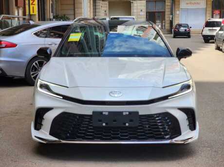 Toyota Camry 2024