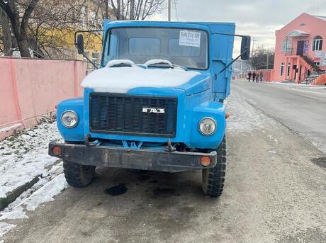 GAZ 3307