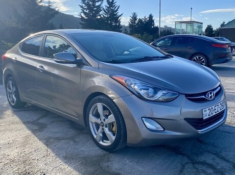 Hyundai Elantra 2013