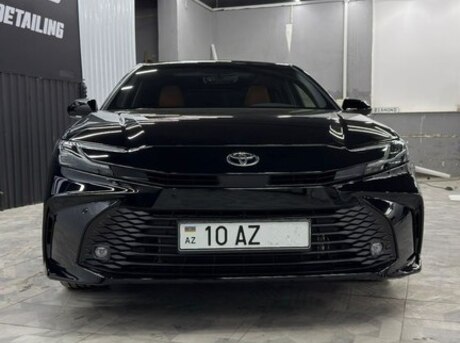 Toyota Camry 2025
