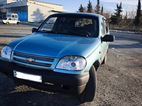 Chevrolet Niva 2005