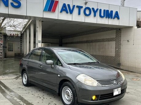 Nissan Tiida 2006