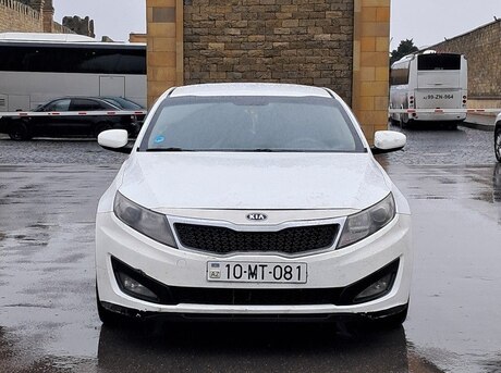 Kia K5 2011