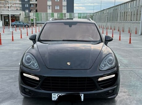 Porsche Cayenne GTS