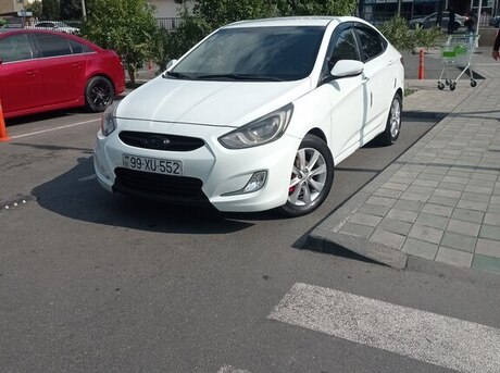 Hyundai Accent 2011