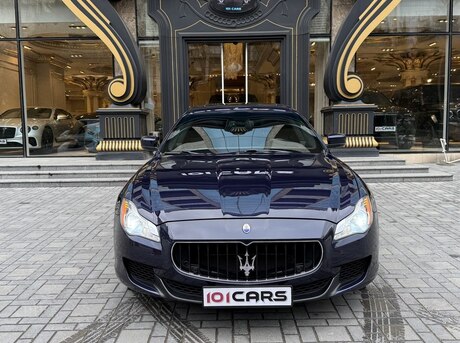 Maserati Quattroporte