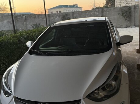 Hyundai Elantra 2015