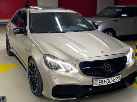 Mercedes E 350 4MATIC 2010