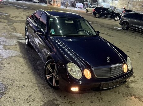 Mercedes E 200 2005