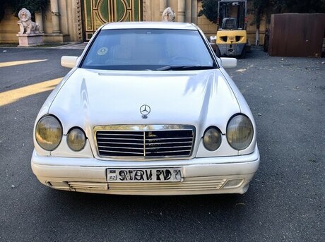 Mercedes E 220 1996