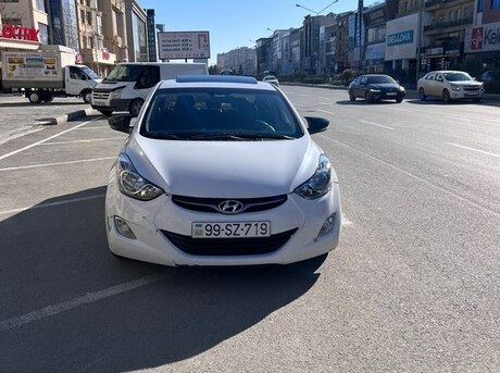 Hyundai Elantra 2011