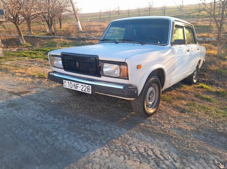 LADA (VAZ) 2107 2003
