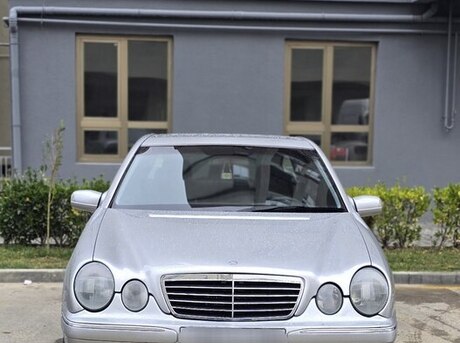 Mercedes E 240 2000