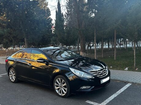 Hyundai Sonata 2010