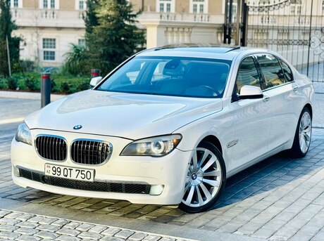 BMW 750 2009