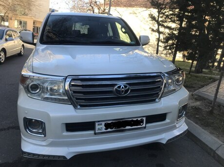 Toyota Land Cruiser 2011