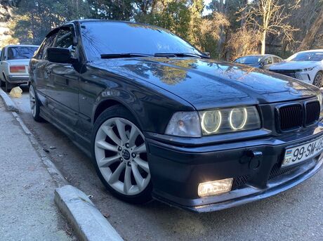 BMW 318 1992