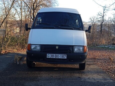 GAZ 2705 2002