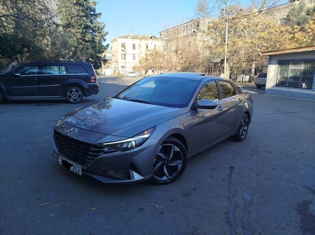 Hyundai Elantra 2021
