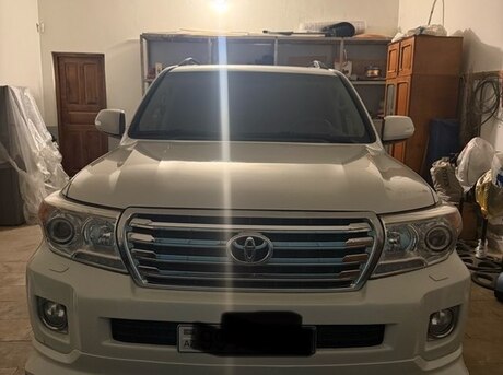 Toyota Land Cruiser 2010