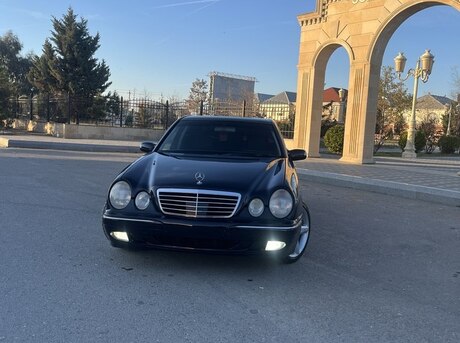 Mercedes E 240 2000