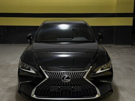 Lexus ES 300h 2021