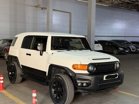 Toyota FJ Cruiser 2013